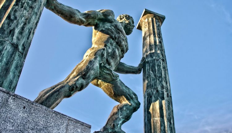 " أعمدة هرقل" معرض بمدريد, رسالة للصداقة والتقارب - مجلة فرح