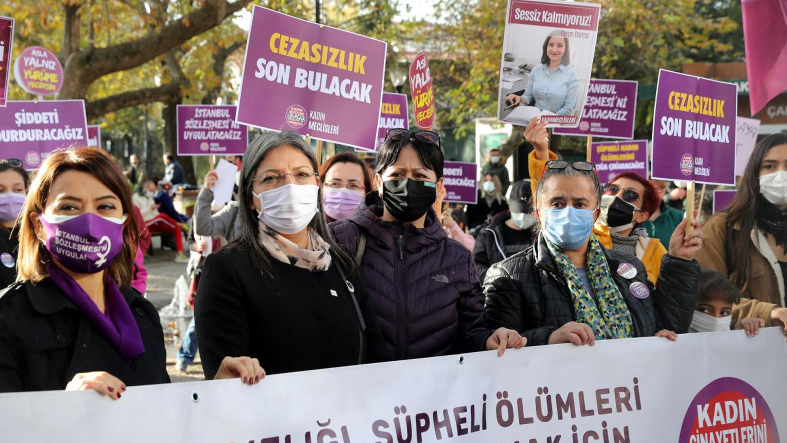 النساء التركيات يطالبن بالعودة إلى اتفاقية إسطنبول