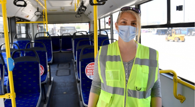 أوزبكستان تسمح للنساء بالعمل سائقات حافلات