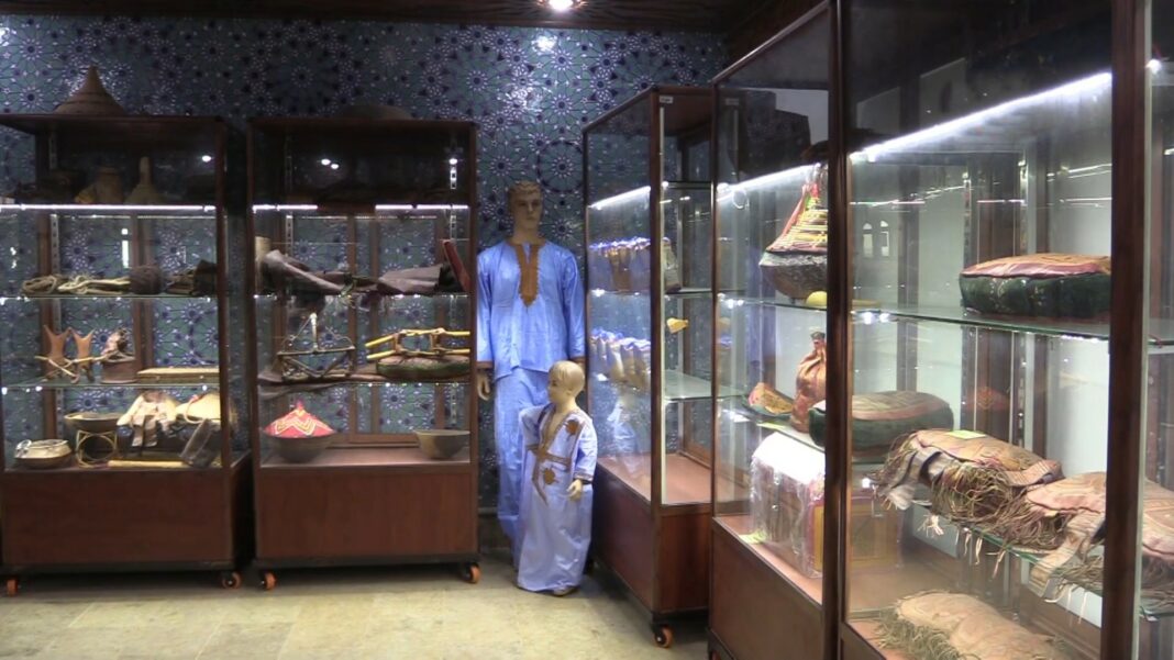 دار الصانعة بالداخلة: نبضٌ نسائي يخلد حِرف الأجداد