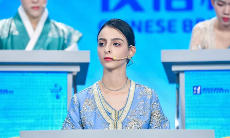 ياسمين مزواري: نجمة مغربية تتلألأ في سماء اللغة الصينية