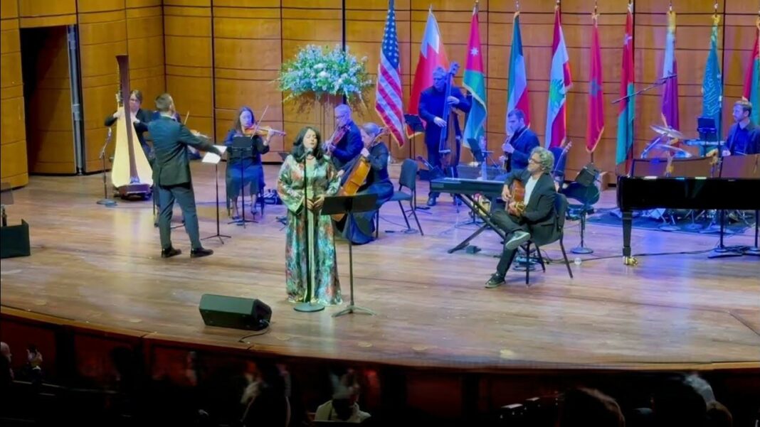 أصوات من الديار