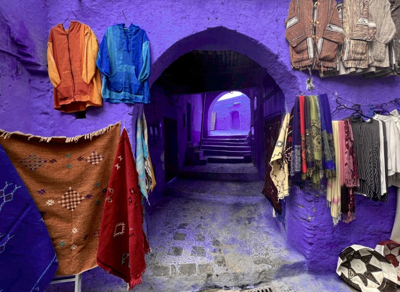 المرأة الشفشاونية والصناعة اليدوية والسياحة الداخلية