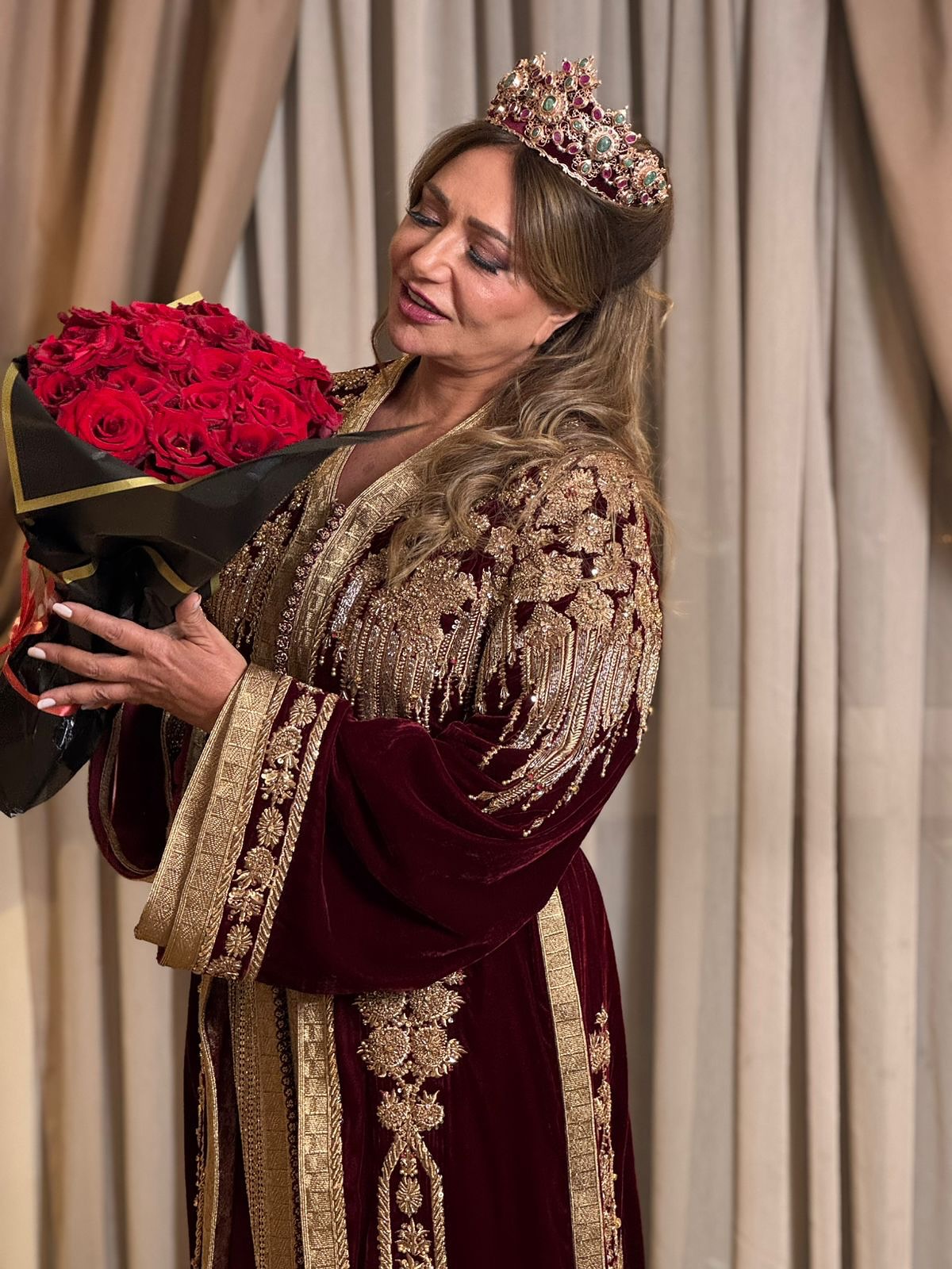 ليلى علوي قفطان مغربي
