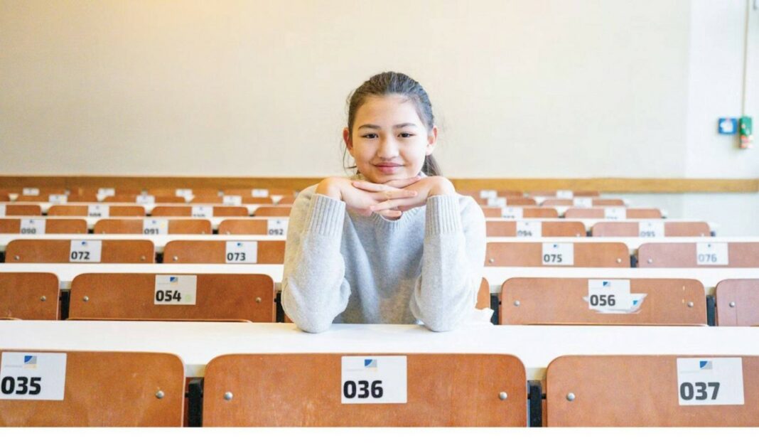 طفلة في الحادية عشرة تلتحق بجامعة بون