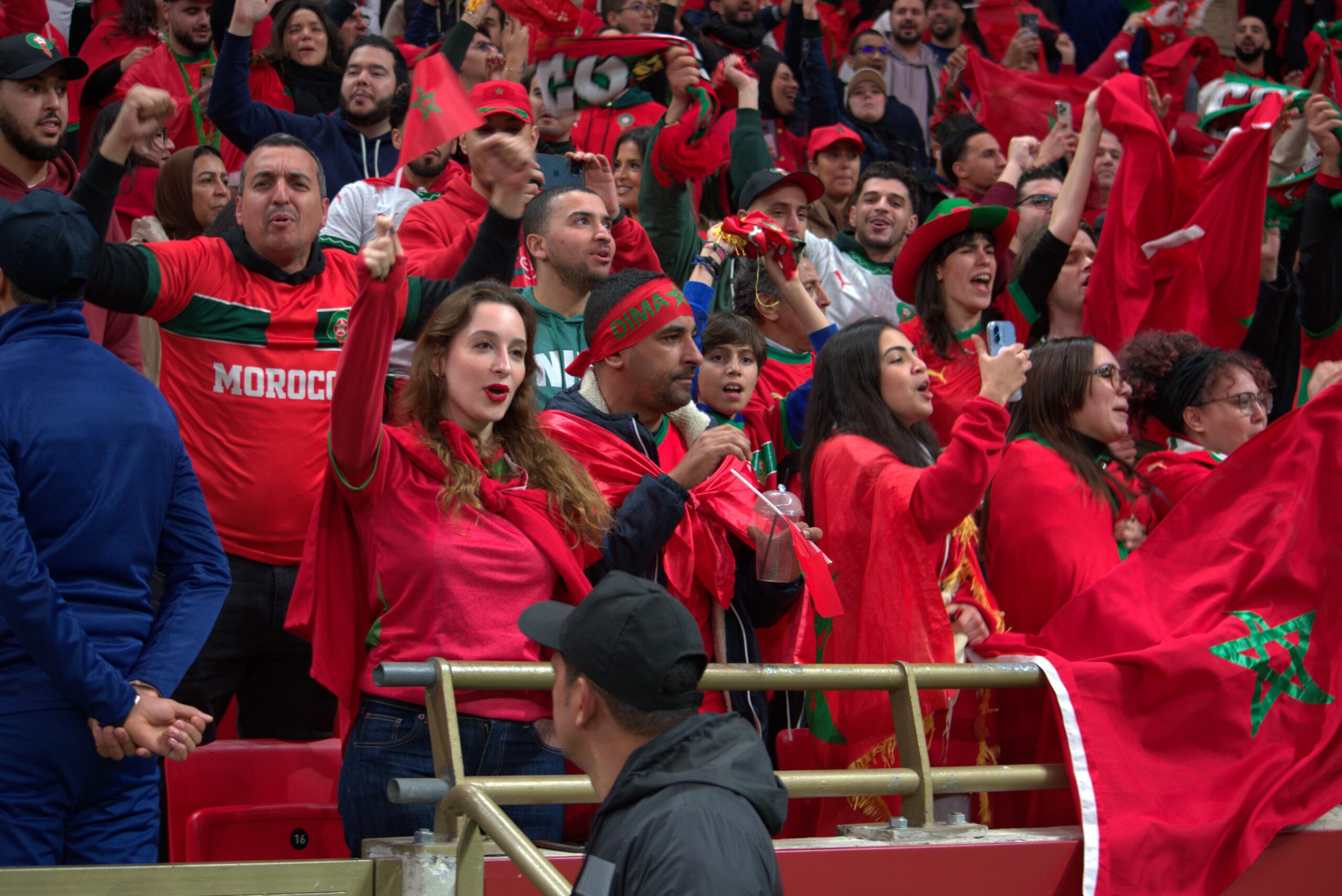 النساء في مدرجات كأس إفريقيا