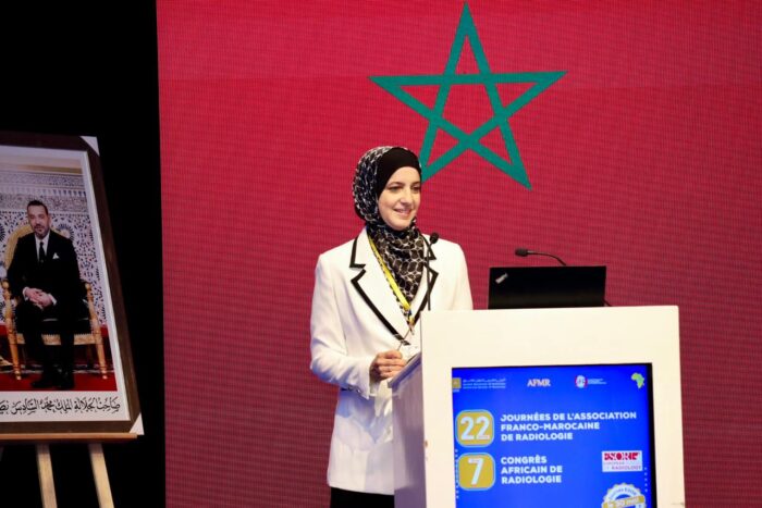 تكريم نجاة الكنوني في المؤتمر الأوروبي للطب الإشعاعي نجاة الكنوني