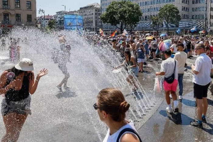 أوروبا: موجة الحر تحصد أكثر من 12 ألف وفاة أوروبا: موجة الحر تحصد أكثر من 12 ألف وفاة