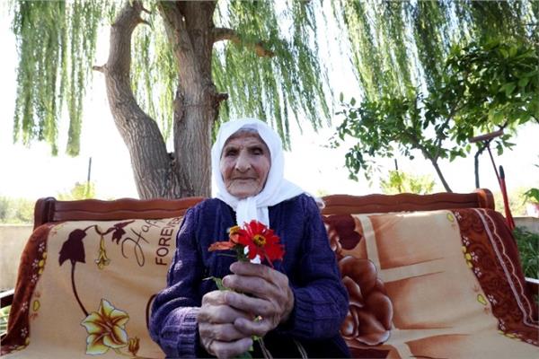 معمرة ألبانية تنافس على لقب الأكبر عالمياً